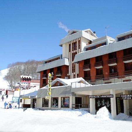 Hotel Togo Palace تيرمينيلو المظهر الخارجي الصورة