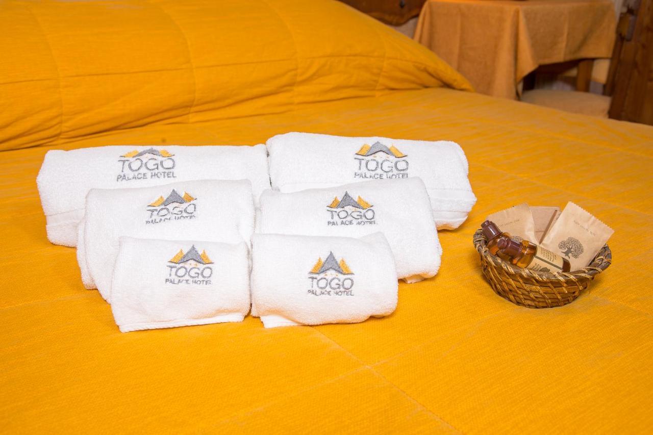Hotel Togo Palace تيرمينيلو المظهر الخارجي الصورة