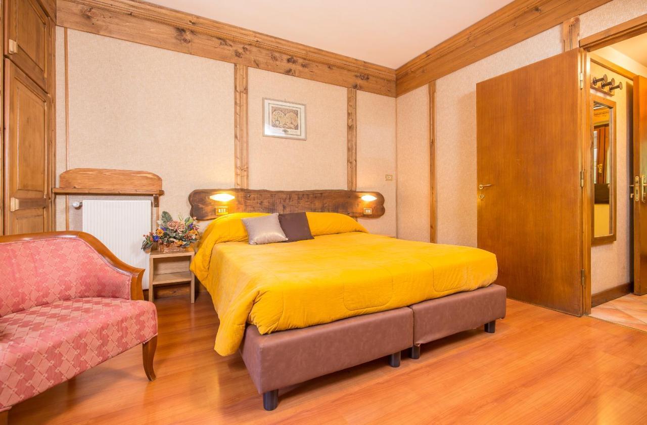 Hotel Togo Palace تيرمينيلو المظهر الخارجي الصورة