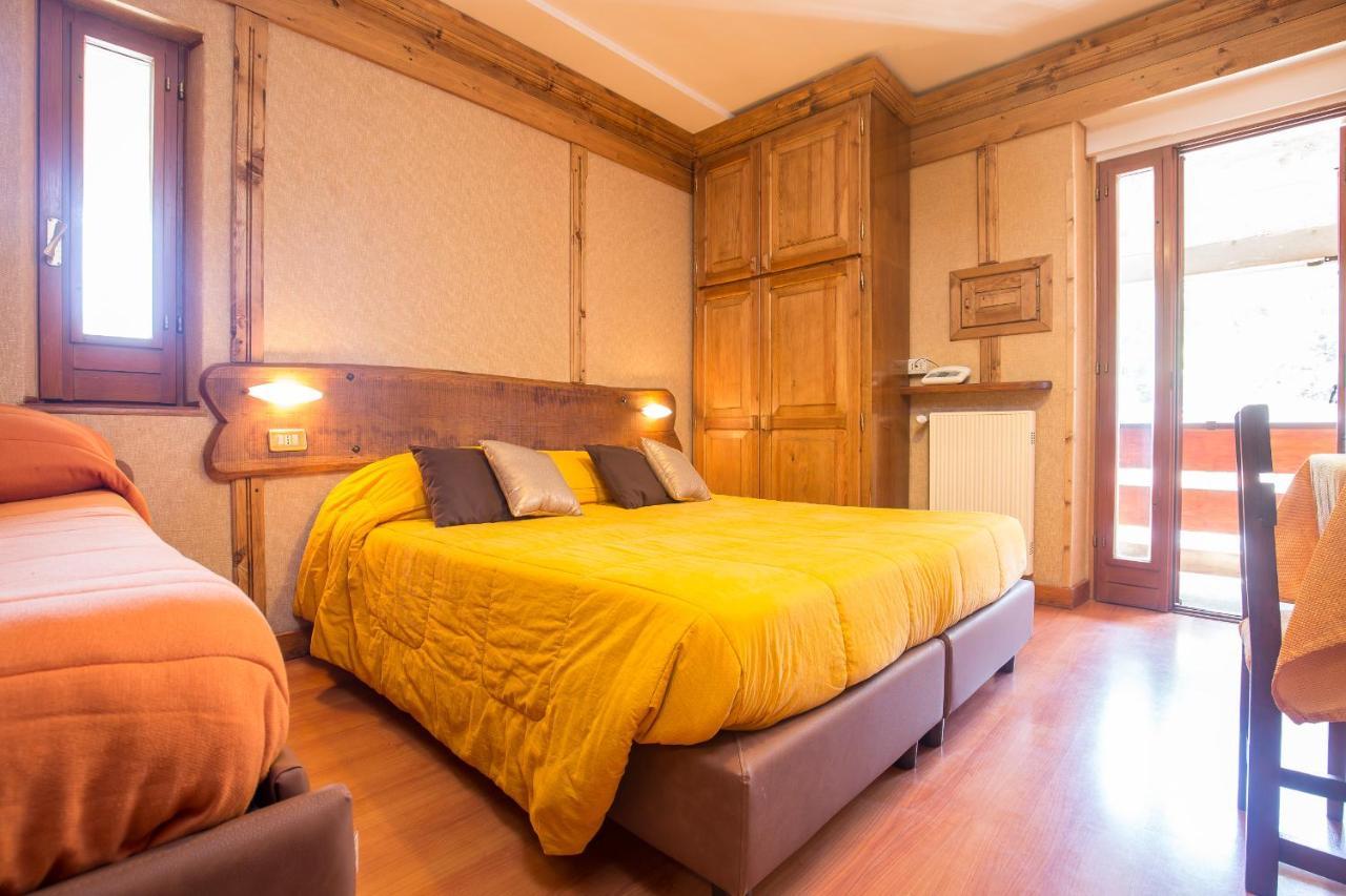 Hotel Togo Palace تيرمينيلو المظهر الخارجي الصورة